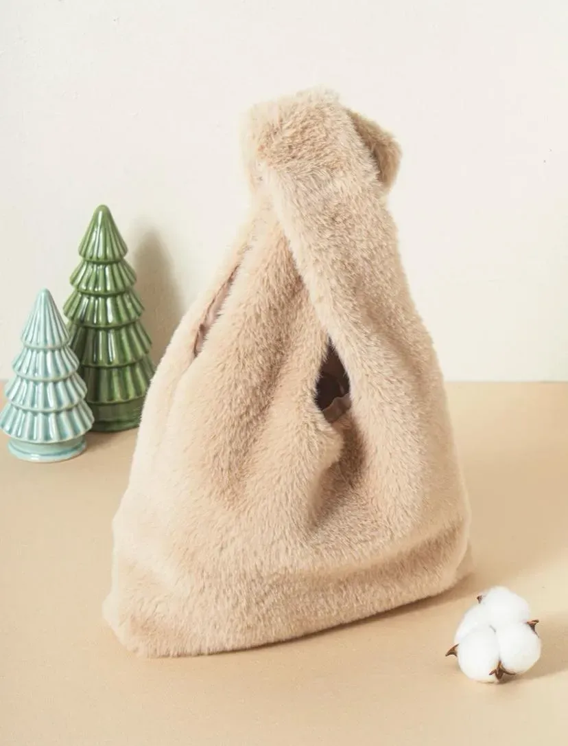 Bolso Tote Cuadrado de Pelo Suave Marrón DAISO
