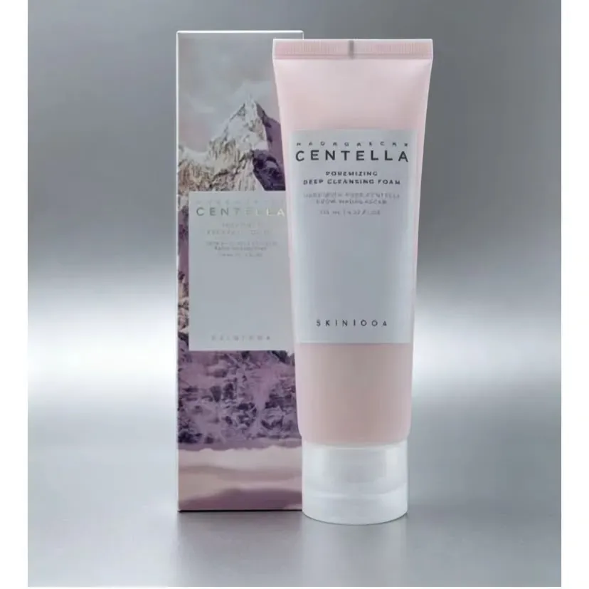 Espuma limpiadora profunda para poros con centella de Madagascar SKIN1004, 125ml