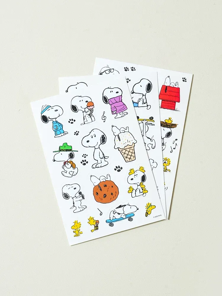 Stickers PEANUTS Snoopy y Woodstock en papel Yupo DAISO, 3 hojas